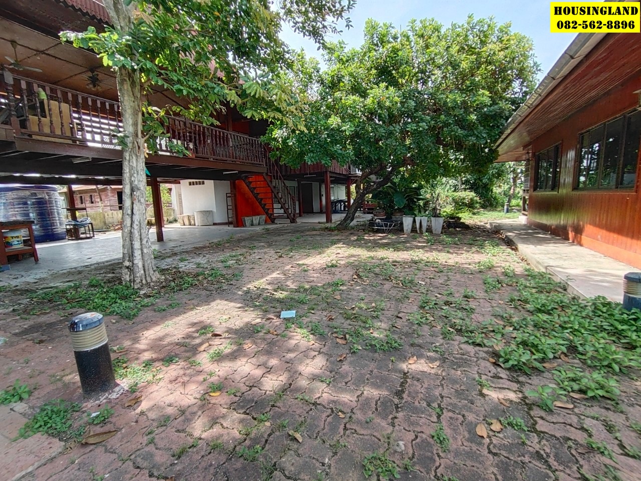 ขายด่วนที่ดินพร้อมบ้านเรือนไทย บ้านบางปรัง ตำบลศรีจุฬา อำเภอเมืองนครนายก จังหวัดนครนายก   